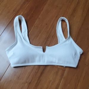 Hollister bikini top, size small